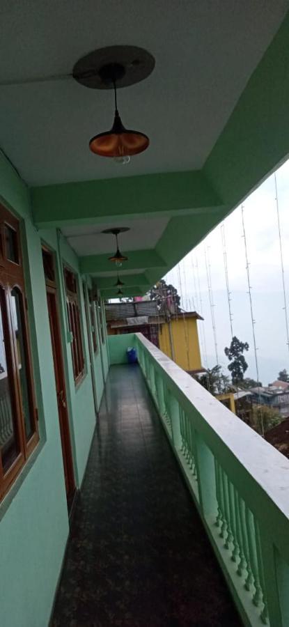 Hotel Central View - Darjeeling ダージリン エクステリア 写真